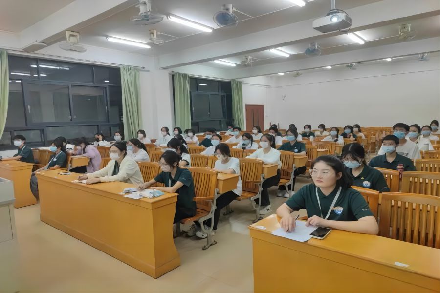 会议现场.jpg